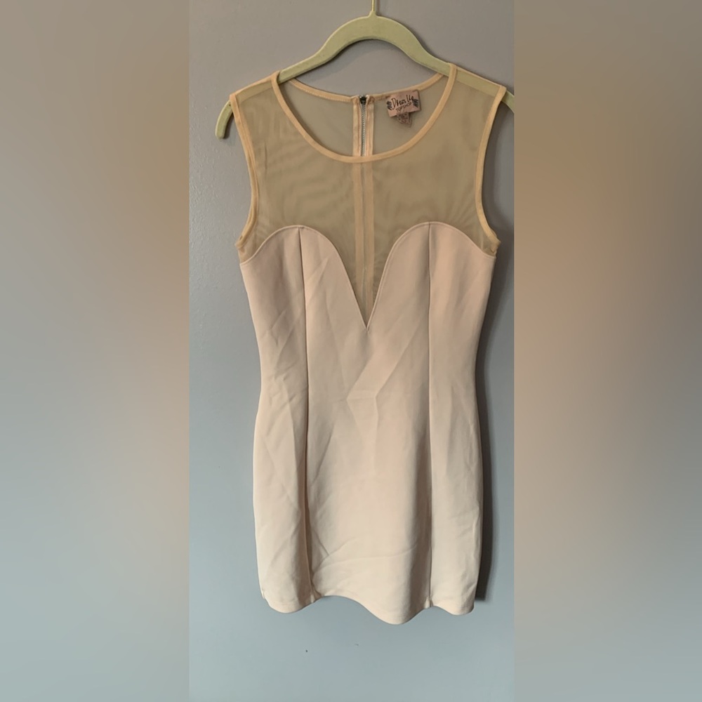 TOPSHOP NUDE DRESS
